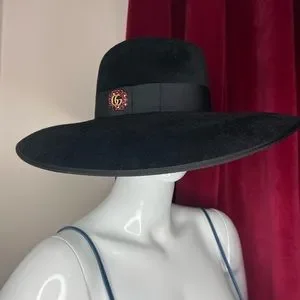 Gucci | Accessories | Rare Authentic Gucci Moon Felt Fedora 